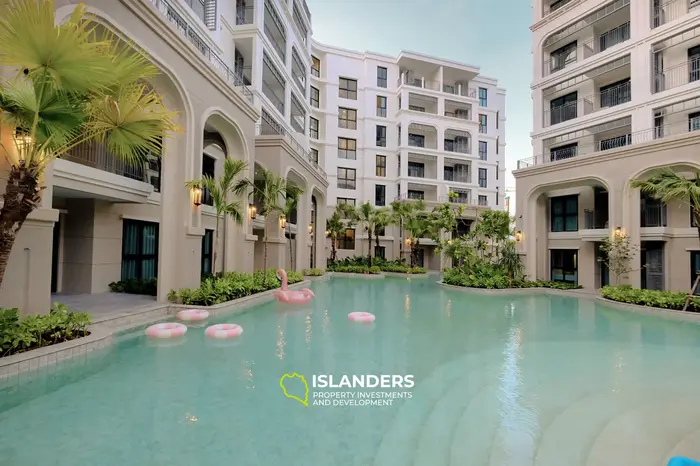 Stunning 2-Bedroom Beachfront Apartment for Sale in Bang Tao Beach, Phuket