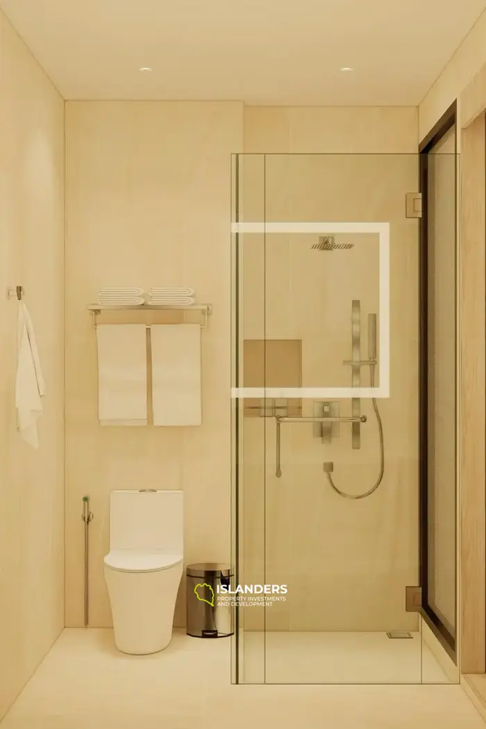 Уютная студия на берегу моря продается всего в 100 м от пляжа Най Тон на Пхукете.