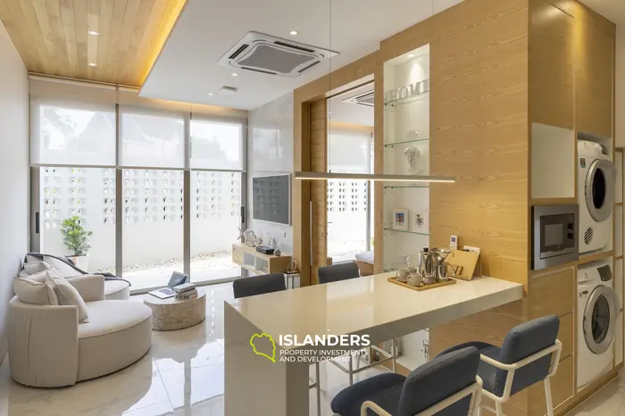 דופלקס מדהים עם 3 חדרי שינה למכירה במחוז פוקט, חוף באנג טאו