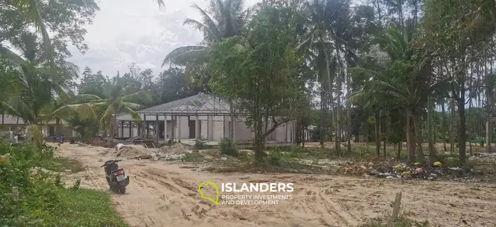 Land + Off-Plan Villa for Sale in Full-Service Complex on Koh Phangan