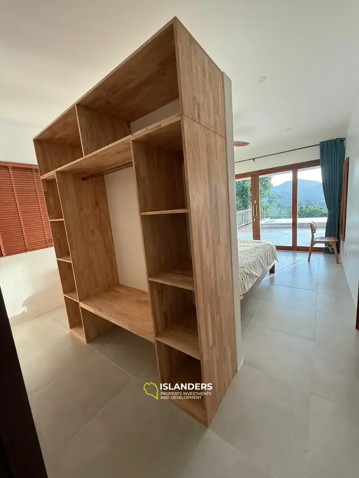 Gran oportunidad - Propiedad de 2 villas con vista al mar