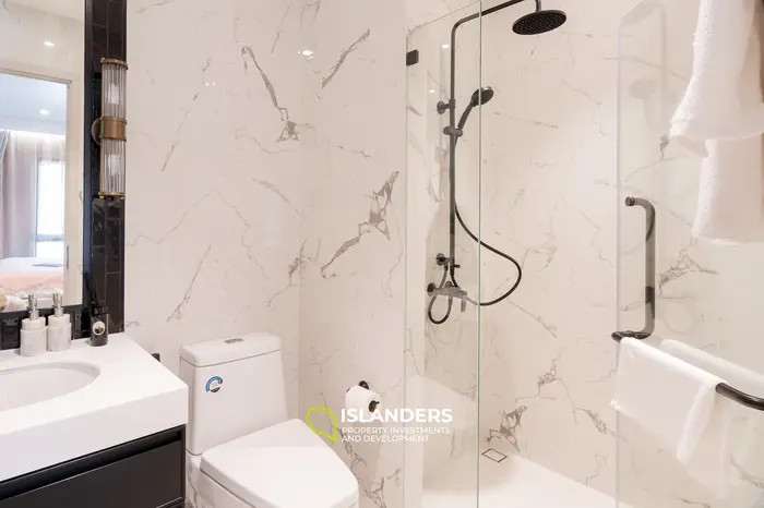 Luxury  1-Bedroom 36sqm Apartment for Sale in Bang Tao - Premium Quality 