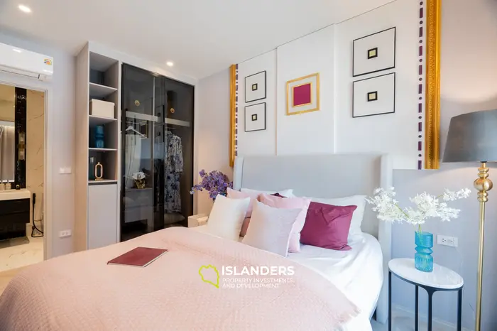 Luxury  1-Bedroom 36sqm Apartment for Sale in Bang Tao - Premium Quality 