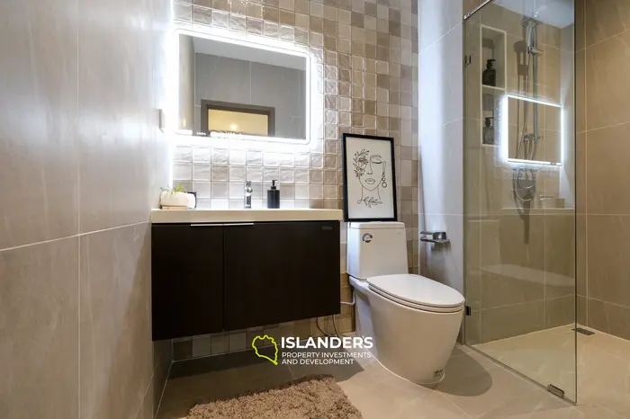 Stunning 1-Bedroom Apartment 32sqm for Sale in Bang Tao Beach