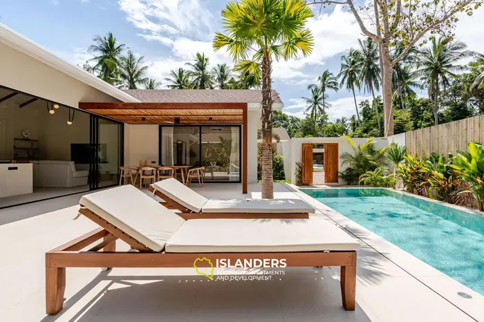 Modern Villa with Pool & Mountain View