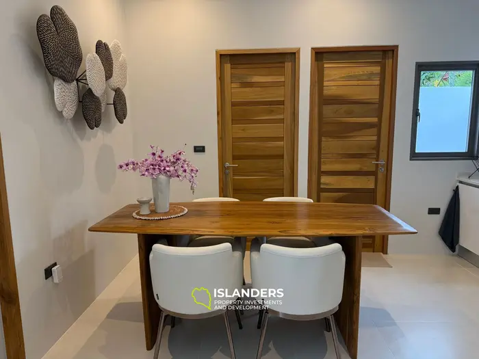 プールヴィラ 2ベッドルーム 開発されたエリアの島（マエナム）