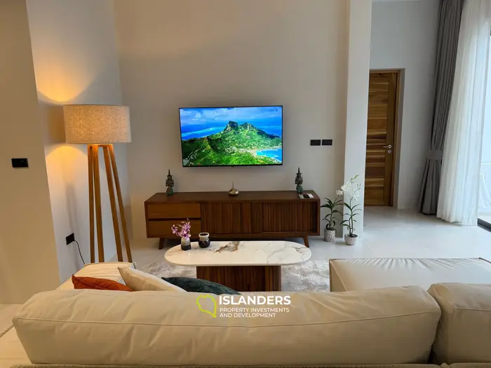 プールヴィラ 2ベッドルーム 開発されたエリアの島（マエナム）