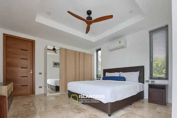 3-bdrm pool villa with ocean view from living room (Chaweng)