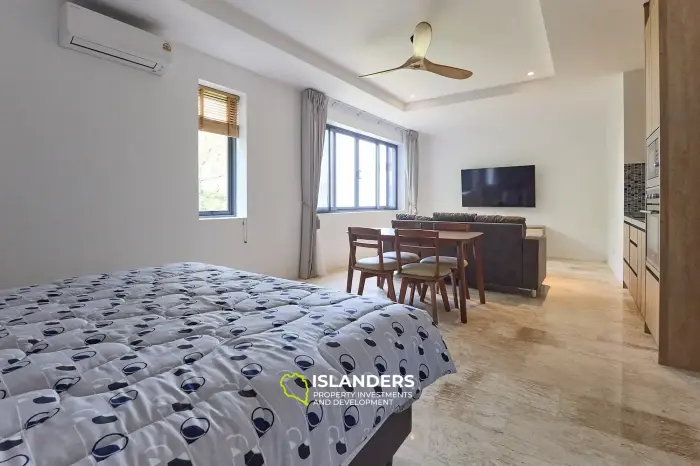 3-bdrm pool villa with ocean view from living room (Chaweng)
