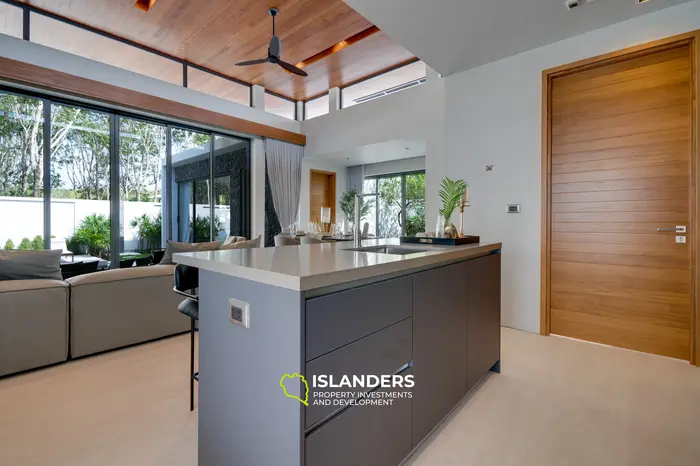 Elegant 3-Bedroom Villa with Private Pool in Bang Tao