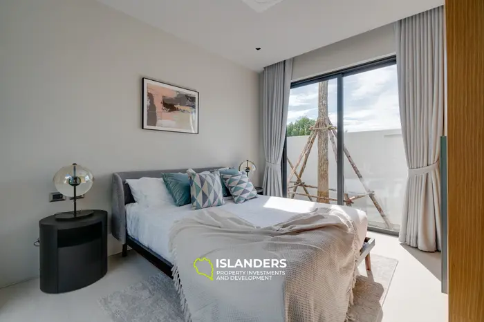 Elegant 3-Bedroom Villa with Private Pool in Bang Tao