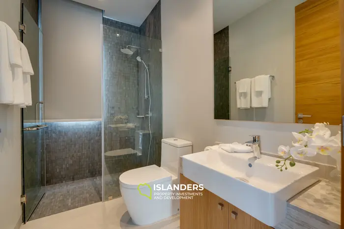 Elegant 3-Bedroom Villa with Private Pool in Bang Tao