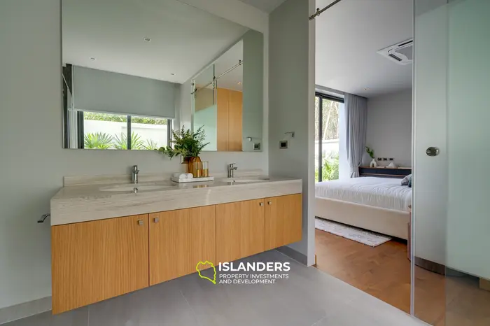 Elegant 3-Bedroom Villa with Private Pool in Bang Tao