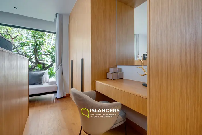 Elegant 3-Bedroom Villa with Private Pool in Bang Tao