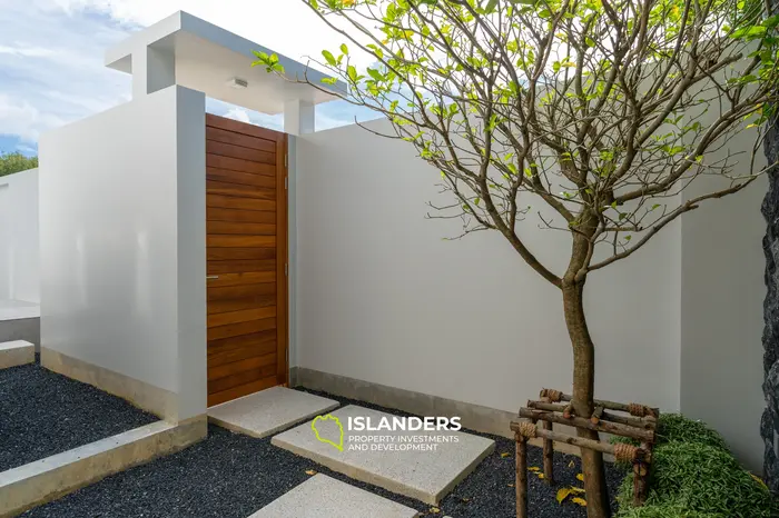 Elegant 3-Bedroom Villa with Private Pool in Bang Tao