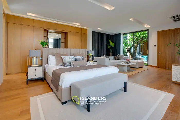 Refined 4-Bedroom Villa with Pool in Bang Tao