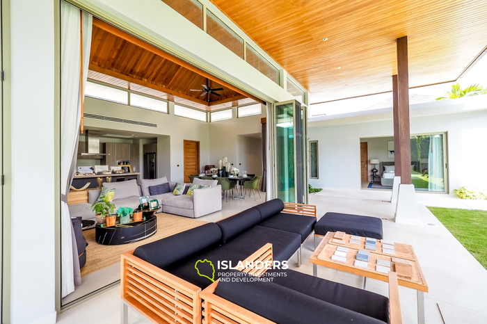 Luxurious 4-Bedroom Villa with Private Pool in Bang Tao