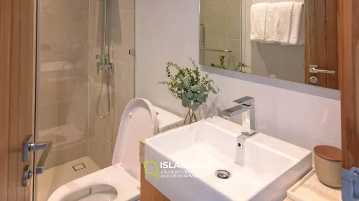 Prestigious 3-Bedroom Villa with Terrace and Private Pool in Bang Tao