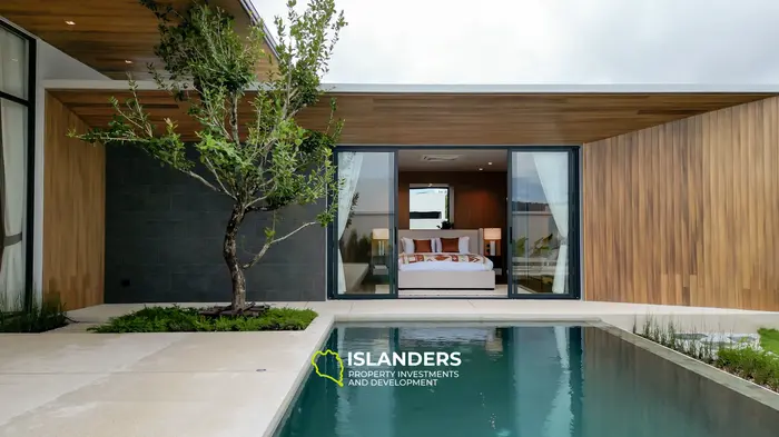 Prestigious 3-Bedroom Villa with Terrace and Private Pool in Bang Tao