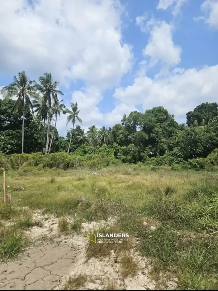 Terreno exclusivo en venta con impresionantes vistas a las montañas en Koh Phangan