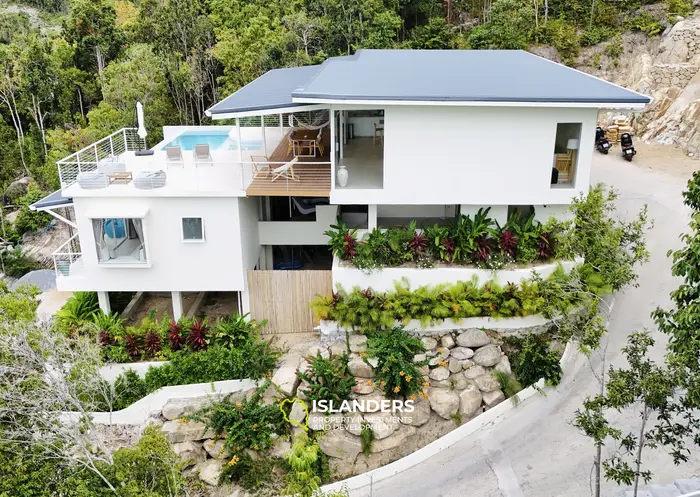 Luxurious Villa with Breathtaking Sea Views in Koh Phangan