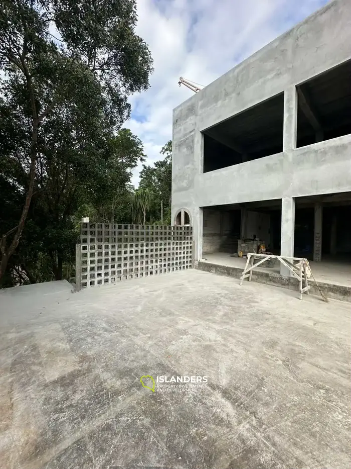 Luxury Hotel with Breathtaking Sea Views in Koh Tao