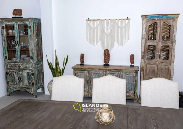 High-end 3-Bedroom villa in the jungle