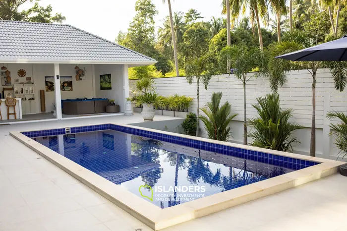 High-end 3-Bedroom villa in the jungle