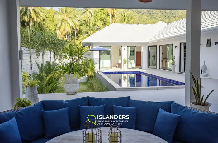 High-end 3-Bedroom villa in the jungle