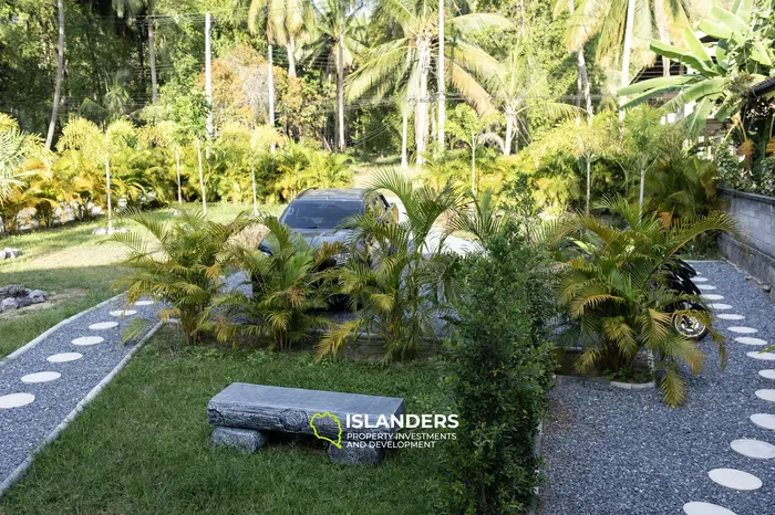High-end 3-Bedroom villa in the jungle