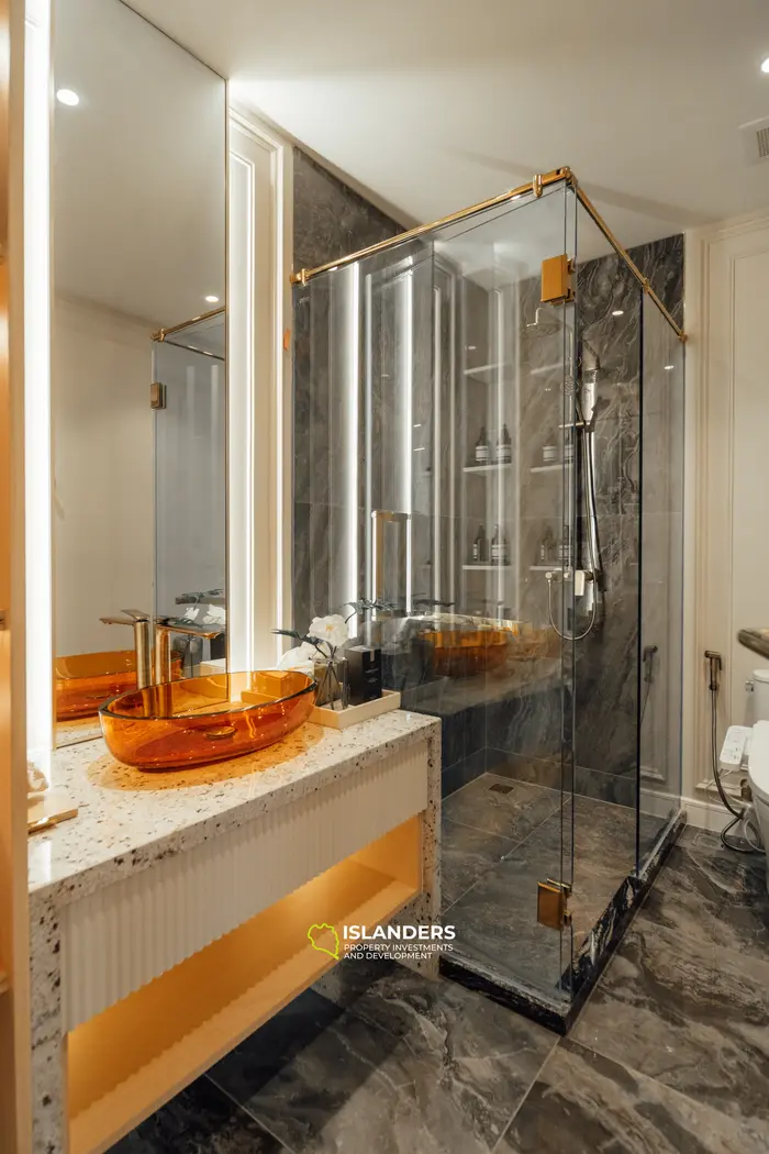 ONLY DURING CONSTRUCTION Luxurious 2 bedroom (94sqm)  Apartment 50m from  Karon beach, Phuket
