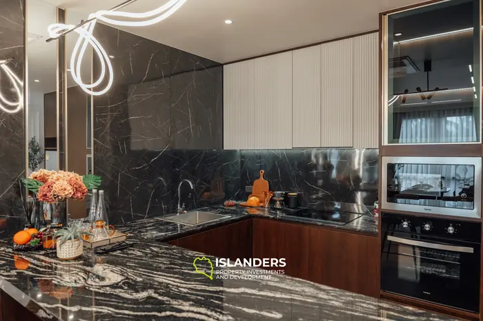 ONLY DURING CONSTRUCTION Luxurious 2 bedroom (94sqm)  Apartment 50m from  Karon beach, Phuket