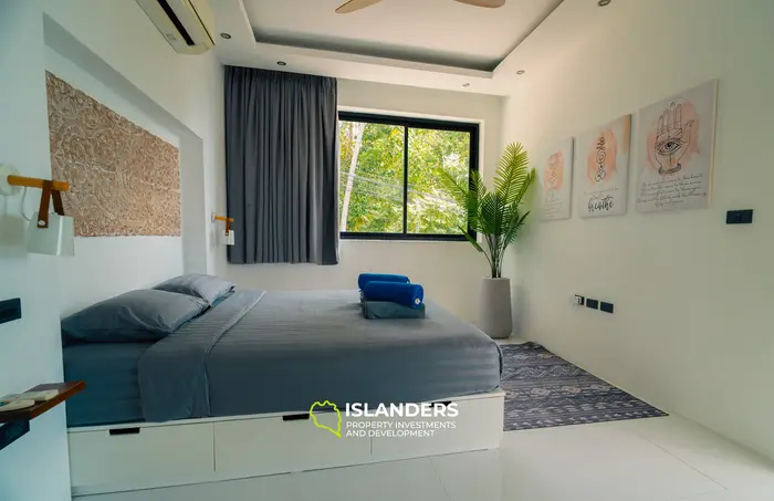 Moderna villa de 4 habitaciones con piscina y vistas al mar desde ventanas panorámicas (Chaweng)
