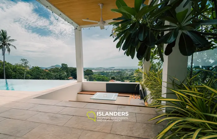 Moderna villa de 4 habitaciones con piscina y vistas al mar desde ventanas panorámicas (Chaweng)