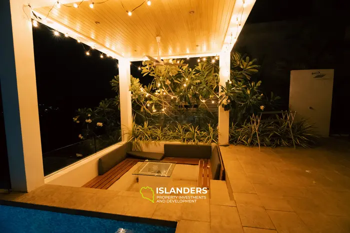 Moderna villa de 4 habitaciones con piscina y vistas al mar desde ventanas panorámicas (Chaweng)