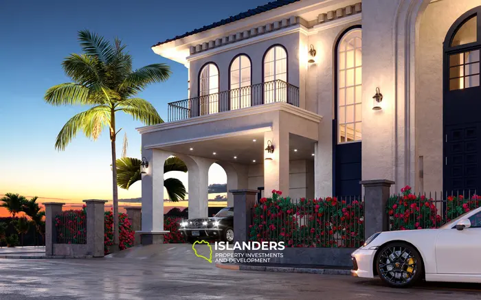 Luxurious Villa with Panoramic Views in Phuket