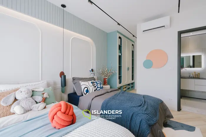 Stuning 2-Bedroom L85sqm 6th floor Beachfront condo for Sale in Bang Tao, Phuket