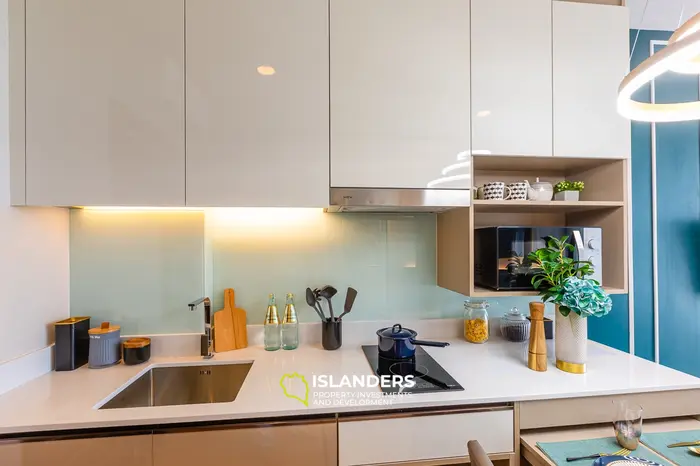 Elite 1-Bedroom Apartment in Karon 