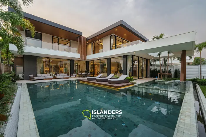 Luxury Villa for Sale in Bang Tao Beach, Phuket