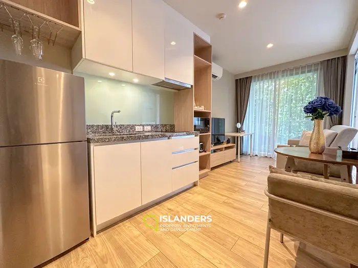 1 Schlafzimmer Condo 5. Etage mit Poolblick, Bang Tao Beach