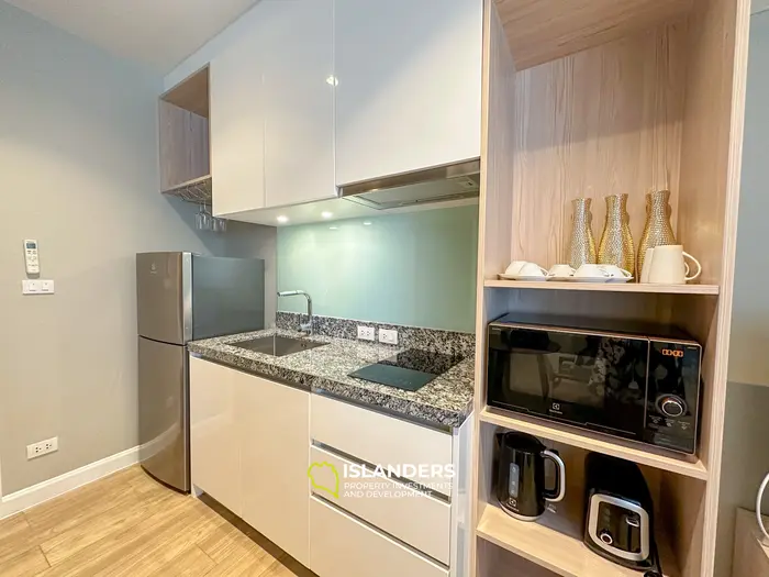 1 Schlafzimmer Condo 5. Etage mit Poolblick, Bang Tao Beach
