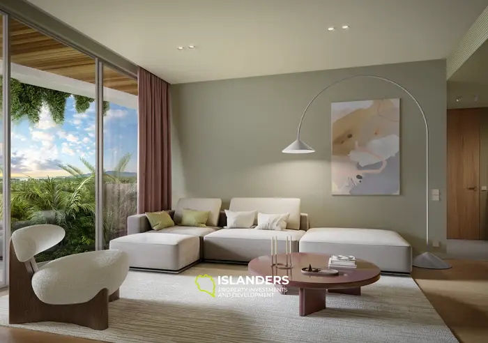 Glorious 3-Bedroom Condo with Pool View in Layan
