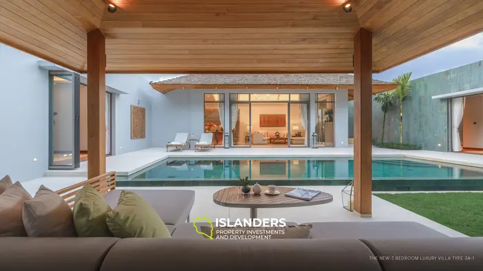 Luxury 3 BR Villa at Bangtao Beach