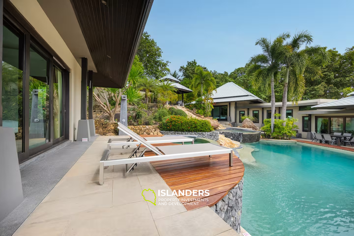 3-bdrm pool villa with sea view from terrace (Bophut)