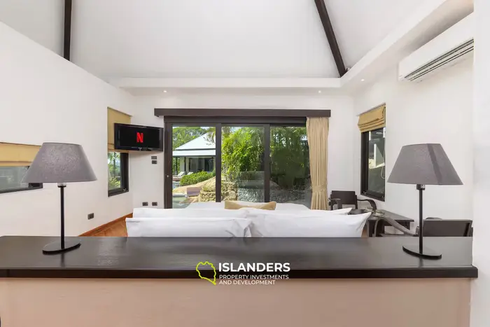 3-bdrm pool villa with sea view from terrace (Bophut)