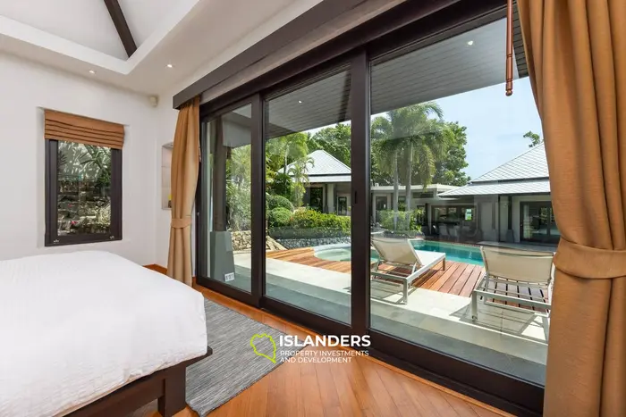 3-bdrm pool villa with sea view from terrace (Bophut)