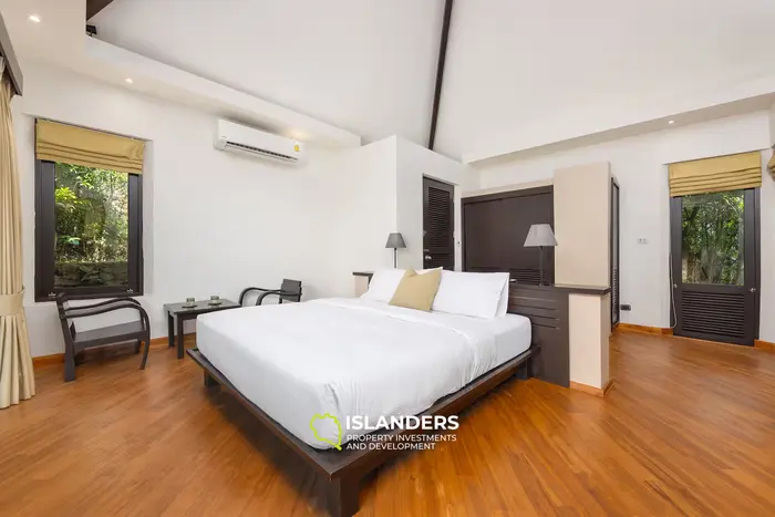 3-bdrm pool villa with sea view from terrace (Bophut)