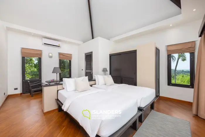 3-bdrm pool villa with sea view from terrace (Bophut)
