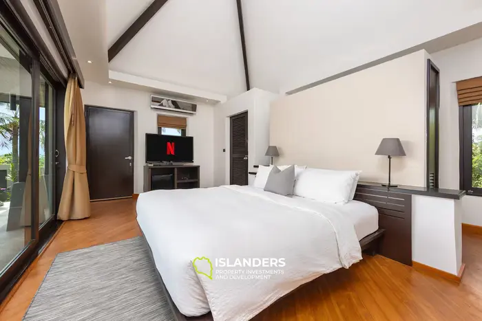 3-bdrm pool villa with sea view from terrace (Bophut)
