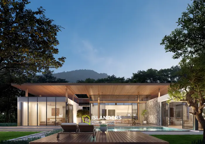 Luxurious 4BR +5 WC Villa with Garden View in Phuket